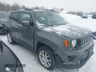 2020 Jeep Renegade Latitude with VIN ZACNJBBB8LPL23446, listed as a IAAI auction lot 41536176 with 55,710 mi miles. Bid and sale history available at carsss.com. Image 1.