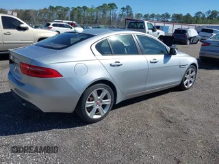 2018 Jaguar XE 25t Premium with VIN SAJAD4FX7JCP34771, listed as a IAAI auction lot 41811274 with 47,021 mi miles. Bid and sale history available at carsss.com. Image 4.