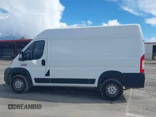 2019 Ram ProMaster Cargo with VIN 3C6TRVCGXKE562904, listed as a IAAI auction lot 41675682 with 217,885 mi miles and . Bid and sale history available at DreamBid. Image 14.
