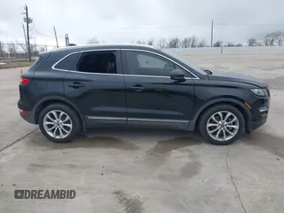 2019 Lincoln MKC Select with VIN 5LMCJ2C99KUL52725, listed as a IAAI auction lot 41512726 with 119,422 mi miles and . Bid and sale history available at DreamBid. Image 13.