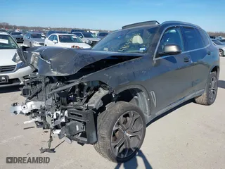 2021 BMW X5 xDrive40i with VIN 5UXCR6C09M9G00150, listed as a IAAI auction lot 41647528 with 1 mi miles. Bid and sale history available at carsss.com. Image 6.
