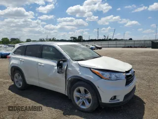 2016 Toyota Highlander Limited with VIN 5TDDKRFH2GS334499, listed as a Copart auction lot 56685955 with 100,605 mi miles and Salvage title. Bid and sale history available at DreamBid. Image 4.