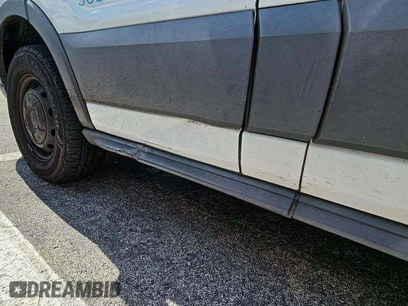 2018 Ford Transit с VIN 1FTYR2CM1JKB10502, выставлен на аукционе IAAI как лот 42849107 с пробегом 249 727 миль миль и . История ставок и продаж доступна на DreamBid. Изображение 6.