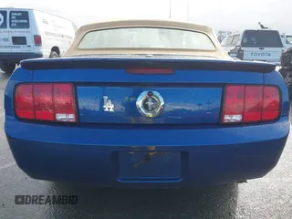 2007 Ford Mustang Deluxe with VIN 1ZVFT84N875329917, listed as a IAAI auction lot 41760205 with 171,005 mi miles and . Bid and sale history available at carsss.com. Image 16.
