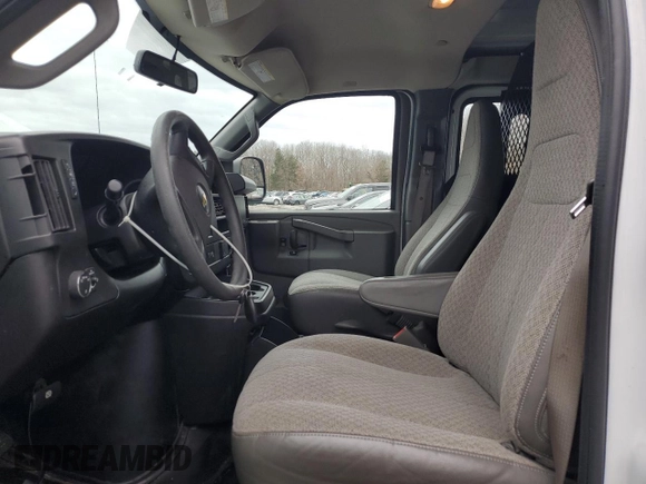 2019 Chevrolet Express Cargo с VIN 1GCWGAFP7K1166738, выставлен на аукционе Copart как лот 48105205 с пробегом 209 054 миль миль и Чистый • Clean title. История ставок и продаж доступна на DreamBid. Изображение 7.