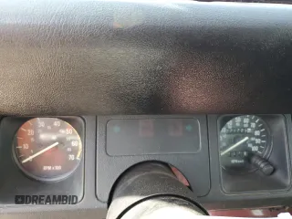 1987 Jeep Wrangler z VIN 2BCCV8137HB529480, wystawiony jako Copart lot #60081245 z przebiegiem 717 279 mil mil oraz Czysty tytuł • Clean title. Historia ofert i sprzedaży dostępna na DreamBid. Obrazek 9.