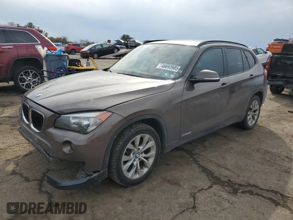 2014 BMW X1 xDrive28i with VIN WBAVL1C5XEVY14142, listed as a Copart auction lot 46693985 with 70,504 mi miles and Salvage Title. Bid and sale history available at carsss.com. Image 1.