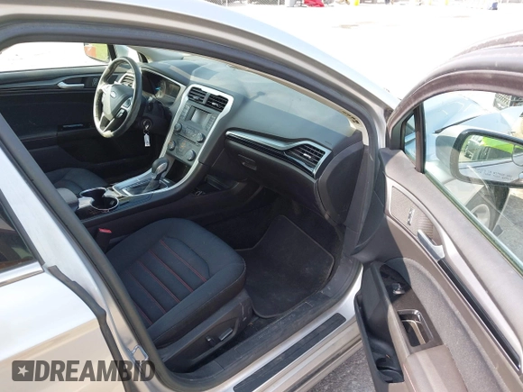 2016 Ford Fusion SE with VIN 3FA6P0HDXGR219190, listed as a IAAI auction lot 41936584 with 146,716 mi miles. Bid and sale history available at carsss.com. Image 5.