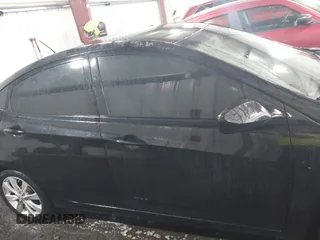 2012 Hyundai Accent GLS z VIN KMHCU4AEXCU059553, wystawiony jako IAAI lot #42207435 z przebiegiem 122 796 mil mil oraz . Historia ofert i sprzedaży dostępna na DreamBid. Obrazek 13.