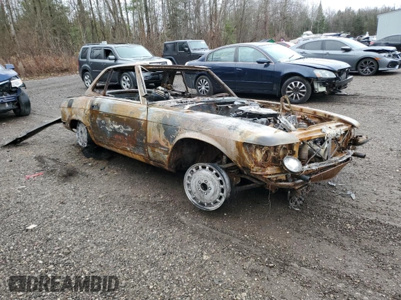 1989 Mercedes-Benz 560 SL с VIN WDBBA48D3KA104286, выставлен на аукционе Copart как лот 81575024 с пробегом Не указан миль и На запчасти • Non repairable. История ставок и продаж доступна на DreamBid. Изображение 4.
