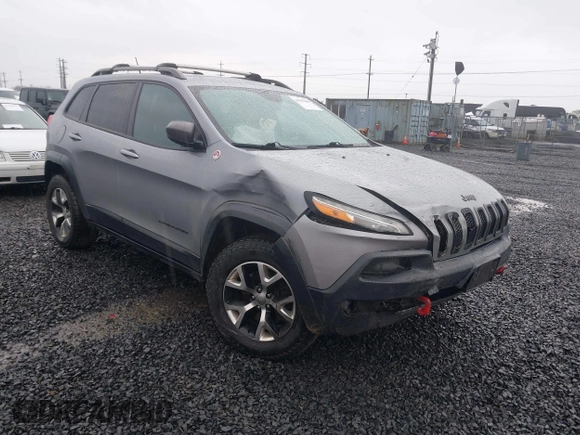 2014 Jeep Cherokee Trailhawk with VIN 1C4PJMBB3EW222747, listed as a IAAI auction lot 41622880 with 183,349 mi miles. Bid and sale history available at carsss.com. Image 1.
