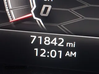 2019 Lamborghini Urus z VIN ZPBUA1ZL6KLA06025, wystawiony jako IAAI lot #41582035 z przebiegiem 71 842 mil mil oraz . Historia ofert i sprzedaży dostępna na DreamBid. Obrazek 7.