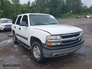 2005 Chevrolet Tahoe Z71 with VIN 1GNEC13T85R203611, listed as a IAAI auction lot 39482026 with 264,918 mi miles. Bid and sale history available at carsss.com. Image 1.