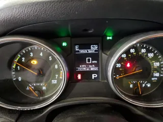 2011 Jeep Grand Cherokee Laredo with VIN 1J4RR4GG6BC675290, listed as a Copart auction lot 47627585 with 142,195 mi miles and Salvage Title. Bid and sale history available at carsss.com. Image 9.