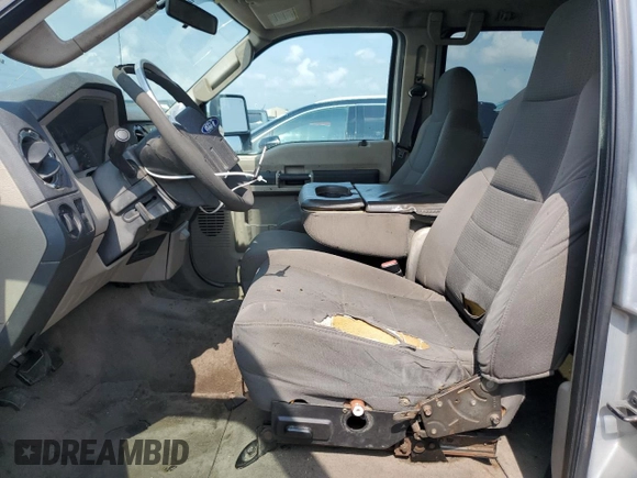 2010 Ford F-350 z VIN 1FTWW3A54AEA05825, wystawiony jako Copart lot #52912535 z przebiegiem 325 071 mil mil oraz Szkoda całkowita • Salvage title. Historia ofert i sprzedaży dostępna na DreamBid. Obrazek 7.