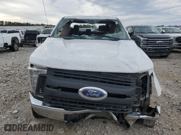 2019 Ford F-350 XL with VIN 1FT7W3BT5KED68105, listed as a Copart auction lot 84915334 with Not Provided miles and Salvage Title. Bid and sale history available at DreamBid. Image 5.
