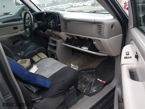 2001 Chevrolet Tahoe LS with VIN 1GNEK13T31R119807, listed as a IAAI auction lot 41342701 with 306,277 mi miles. Bid and sale history available at carsss.com. Image 5.