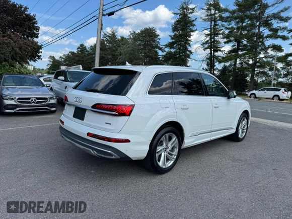 2021 Audi Q7 Premium Plus with VIN WA1LXAF71MD019698, listed as a Copart auction lot 62401545 with 96,993 mi miles and Clean title. Bid and sale history available at DreamBid. Image 3.
