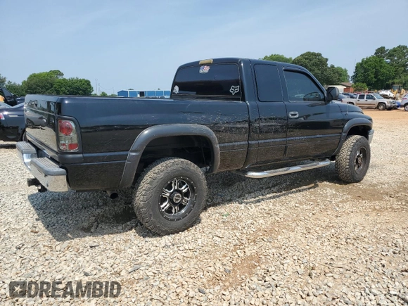 2001 Dodge 1500 z VIN 3B7HC13Z51M568382, wystawiony jako Copart lot #60704135 z przebiegiem 111 750 mil mil oraz Czysty tytuł • Clean title. Historia ofert i sprzedaży dostępna na DreamBid. Obrazek 3.