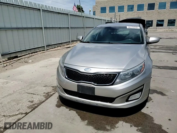 2014 Kia Optima LX z VIN KNAGM4A79E5470153, wystawiony jako Copart lot #58316245 z przebiegiem 85 904 mil mil oraz Czysty tytuł • Clean title. Historia ofert i sprzedaży dostępna na DreamBid. Obrazek 13.