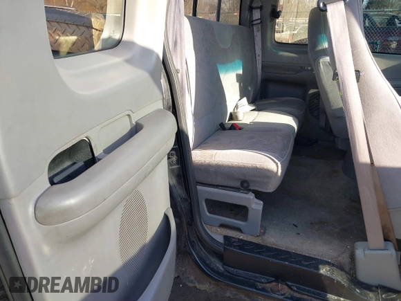 1997 Ford F-150 XL with VIN 1FTDX18W7VKC26527, listed as a IAAI auction lot 41692112 with 187,720 mi miles. Bid and sale history available at carsss.com. Image 8.