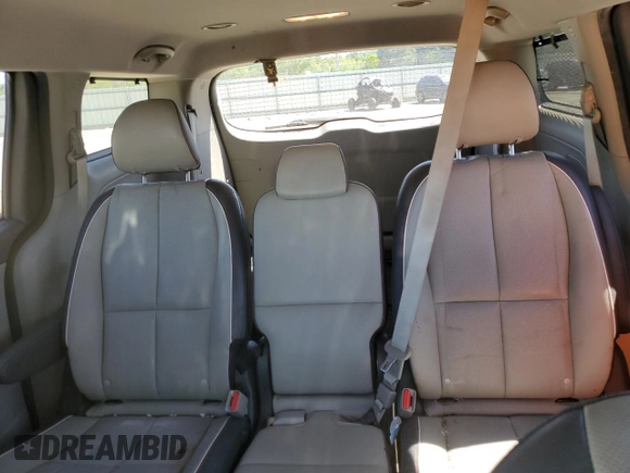 2017 Kia Sedona LX with VIN KNDMB5C16H6319926, listed as a Copart auction lot 53259925 with 107,398 mi miles and Salvage Title. Bid and sale history available at DreamBid. Image 10.