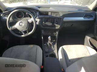 2020 Volkswagen Tiguan S with VIN 3VV0B7AX8LM025049, listed as a Copart auction lot 81767094 with 76,640 mi miles and Salvage title. Bid and sale history available at DreamBid. Image 8.