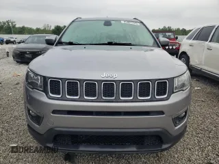 2017 Jeep Compass Latitude with VIN 3C4NJCBBXHT658541, listed as a Copart auction lot 55801725 with 54,567 mi miles and Salvage title. Bid and sale history available at DreamBid. Image 5.