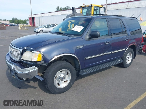 1999 Ford Expedition XLT with VIN 1FMPU18L4XLB75749, listed as a IAAI auction lot 42497268 with 253,765 mi miles and . Bid and sale history available at DreamBid. Image 18.