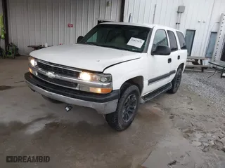 2001 Chevrolet Tahoe LT with VIN 1GNEC13T81J210227, listed as a IAAI auction lot 41847678 with 327,531 mi miles. Bid and sale history available at carsss.com. Image 2.