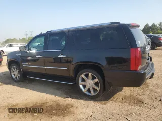 2007 Cadillac Escalade ESV z VIN 1GYFK66817R353397, wystawiony jako Copart lot #56756595 z przebiegiem 95 930 mil mil oraz Szkoda całkowita • Salvage title. Historia ofert i sprzedaży dostępna na DreamBid. Obrazek 2.