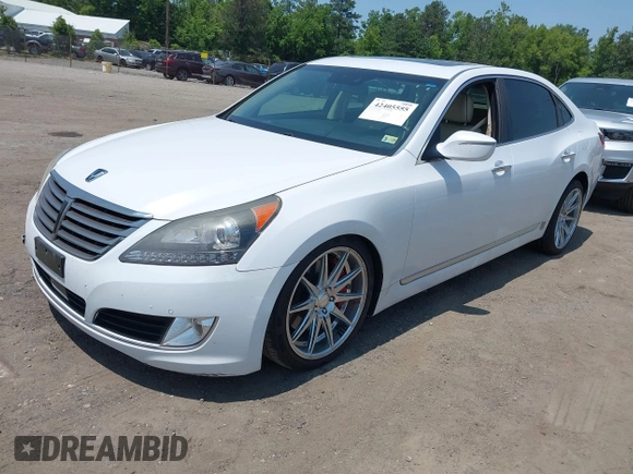 2016 Hyundai Equus Signature with VIN KMHGH4JH7GU102560, listed as a IAAI auction lot 42405555 with 95,702 mi miles and . Bid and sale history available at DreamBid. Image 17.