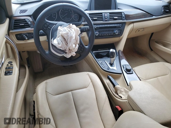 2015 BMW 3 Series 328i с VIN WBA3A5G52FNS89321, выставлен на аукционе Copart как лот 59437105 с пробегом 98 434 миль миль и Списание • Salvage title. История ставок и продаж доступна на DreamBid. Изображение 8.