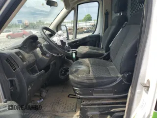 2014 Ram ProMaster Cargo z VIN 3C6TRVDG5EE104271, wystawiony jako Copart lot #57152155 z przebiegiem 145 129 mil mil oraz Szkoda całkowita • Salvage title. Historia ofert i sprzedaży dostępna na DreamBid. Obrazek 7.