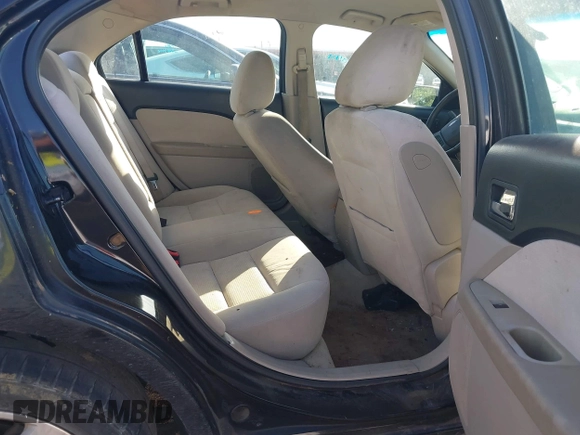 2009 Ford Fusion SEL with VIN 3FAHP08159R213704, listed as a IAAI auction lot 41988480 with 277,803 mi miles. Bid and sale history available at carsss.com. Image 8.