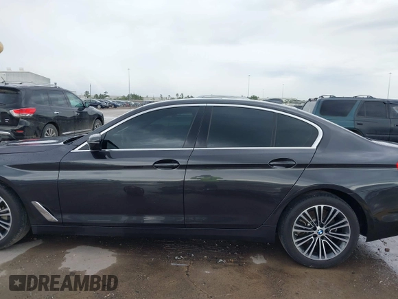 2020 BMW 5 Series 530i with VIN WBAJR3C08LWW77822, listed as a IAAI auction lot 41880376 with 52,533 mi miles and . Bid and sale history available at carsss.com. Image 15.