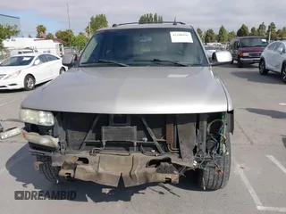 2004 Chevrolet Tahoe LS z VIN 1GNEC13T24R153092, wystawiony jako IAAI lot #42508196 z przebiegiem 175 580 mil mil oraz . Historia ofert i sprzedaży dostępna na DreamBid. Obrazek 13.