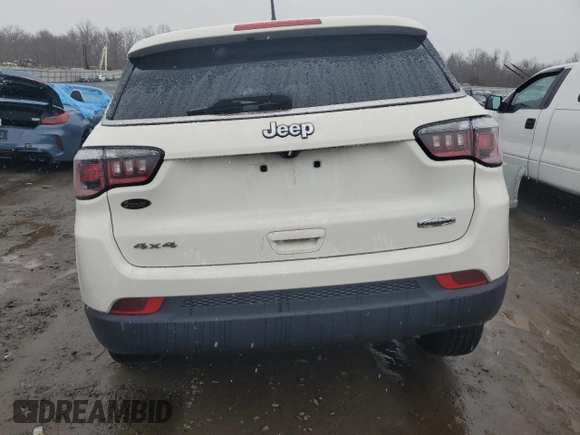 2019 Jeep Compass Latitude with VIN 3C4NJDBB3KT766898, listed as a Copart auction lot 85797534 with 17,398 mi miles and Salvage title. Bid and sale history available at DreamBid. Image 6.