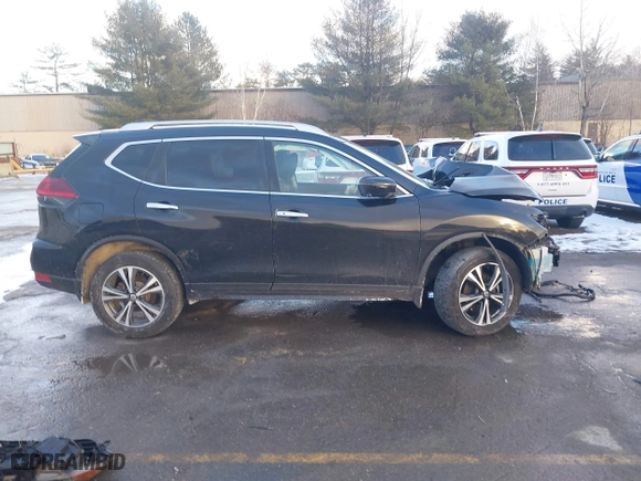 2020 Nissan Rogue SV with VIN JN8AT2MV9LW108233, listed as a IAAI auction lot 41431887 with 82,558 mi miles. Bid and sale history available at carsss.com. Image 12.