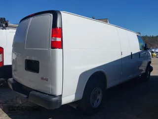 2023 GMC Savana Cargo with VIN 1GTW7BFP5P1106325, listed as a IAAI auction lot 41789802 with 80,382 mi miles and . Bid and sale history available at carsss.com. Image 4.