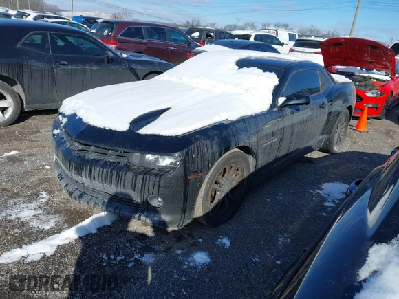 2014 Chevrolet Camaro LT z VIN 2G1FB1E35E9134246, wystawiony jako IAAI lot #41623733 z przebiegiem 171 444 mil mil oraz . Historia ofert i sprzedaży dostępna na DreamBid. Obrazek 17.