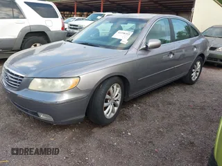 2006 Hyundai Azera SE с VIN KMHFC46F76A043396, выставлен на аукционе IAAI как лот 42398355 с пробегом 232 418 миль миль и . История ставок и продаж доступна на DreamBid. Изображение 2.