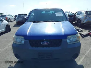 2006 Ford Escape XLS with VIN 1FMYU02Z76KD03045, listed as a IAAI auction lot 42267662 with 289,966 mi miles and . Bid and sale history available at DreamBid. Image 12.
