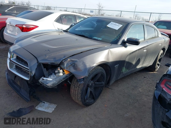 2014 Dodge Charger RT z VIN 2C3CDXCT7EH214037, wystawiony jako IAAI lot #41399551 z przebiegiem 108 620 mil mil oraz . Historia ofert i sprzedaży dostępna na DreamBid. Obrazek 17.