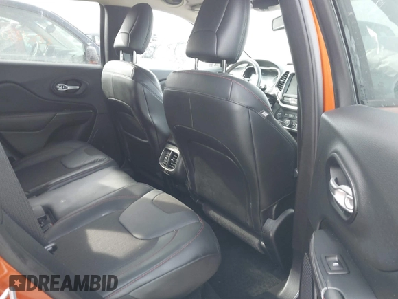 2015 Jeep Cherokee Trailhawk with VIN 1C4PJMBB3FW642266, listed as a IAAI auction lot 41510571 with 72,030 mi miles and . Bid and sale history available at DreamBid. Image 8.
