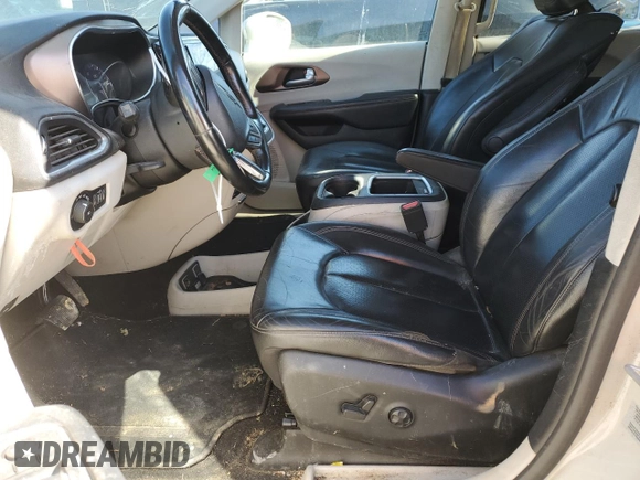 2017 Chrysler Pacifica Touring L Plus with VIN 2C4RC1EGXHR622276, listed as a Copart auction lot 48324795 with 118,370 mi miles and Salvage Title. Bid and sale history available at DreamBid. Image 7.