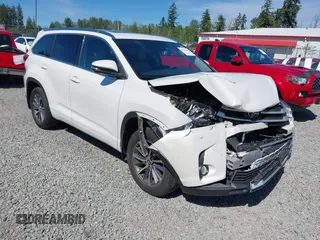 2017 Toyota Highlander XLE with VIN 5TDJZRFH8HS427544, listed as a IAAI auction lot 42359654 with 40,836 mi miles and . Bid and sale history available at DreamBid. Image 1.