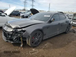 2015 Maserati Ghibli S Q4 z VIN ZAM57RTA2F1132069, wystawiony jako Copart lot #47269705 z przebiegiem 79 607 mil mil oraz Szkody całkowita. Historia ofert i sprzedaży dostępna na DreamBid. Obrazek 1.