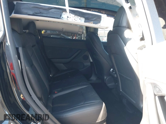 2022 Tesla Model Y Performance with VIN 7SAYGDEF0NF447460, listed as a IAAI auction lot 41670250 with 28,287 mi miles. Bid and sale history available at carsss.com. Image 8.