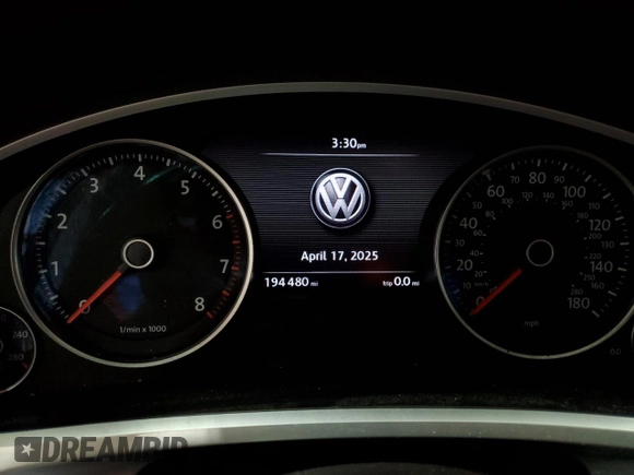 2014 Volkswagen Touareg Sport with VIN WVGEF9BP2ED002718, listed as a Copart auction lot 59526575 with 194,480 mi miles and Non repairable. Bid and sale history available at DreamBid. Image 9.